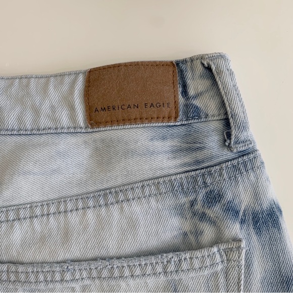 AMERICAN EAGLE OUTFITTERS TIE DYE HIGH-WAIST FRAYED HEM DESTRESS MOM SHORTS - Picture 4 of 16